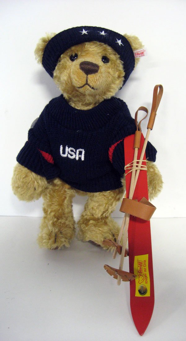 Teddy Bear. 15'' Steiff LE USA Teddy bear skier. All ID: Teddy Bear. 15'' Steiff LE USA Teddy bear skier. All ID, LE 1500, original sweater, headband, poles and 1 ski. Missing a ski. Excellent condition. Appropriate age wear. $40-70
