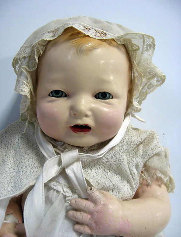 21'' doll Effanbee bubbles compo baby. Marked Effanbee: 21'' doll Effanbee bubbles compo baby. Marked Effanbee Bubbles Copr. 1924/ made in USA. Compo baby, shoulder head, arms, legs, open/close eyes, non working crier. Cloth body. Original untagged outfit,