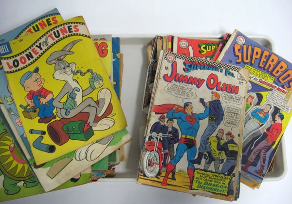 Vintage comic books. Superman. Green Lantern, Looney Tu: Vintage comic books. Superman. Green Lantern, Looney Tunes, Porky Pig, etc. Condition varies. Appropriate age wear.
