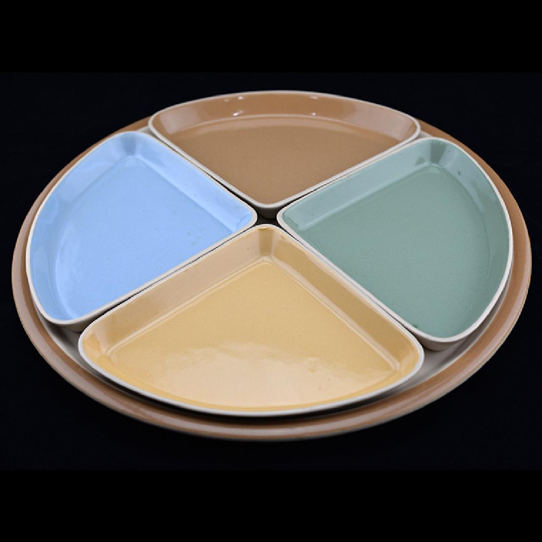 Eva Zeisel, a scarce Stratoware Relish Set: Eva Zeisel with Francis E. Blod (1908-1979), a scarce five-piece Relish set with Platter and four quarter Plates from the Stratoware line, Universal Potteries, Cambridge, Ohio, 1942-1943. In Standard