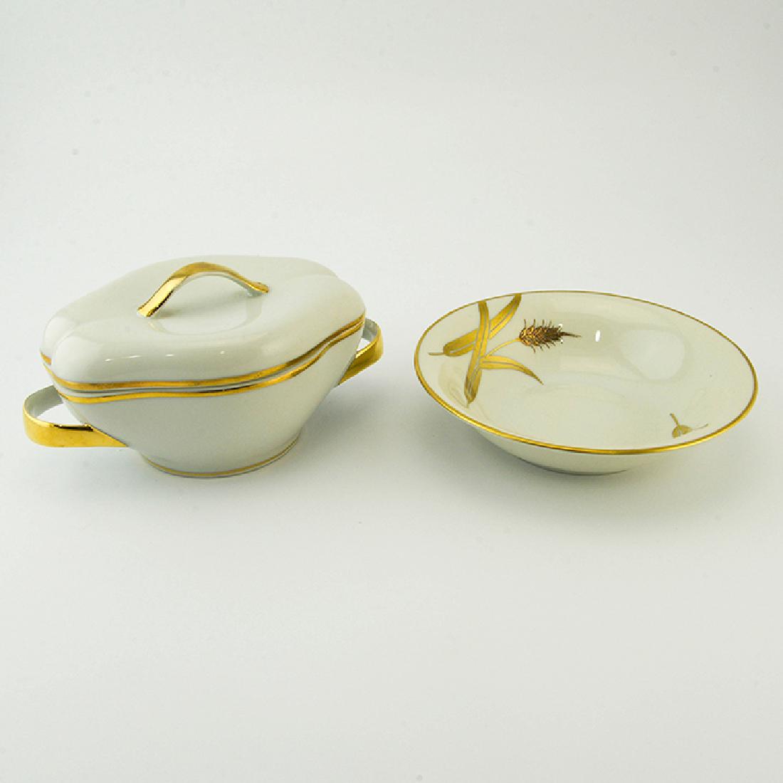 Eva Zeisel, Meito Norleans box and bowl: Eva Zeisel, a Commemorative Box with Centennial decoration together with a bowl with Midas decoration, both with stamped mark on the underside for Meito Norleans and with overglaze inscription Made in