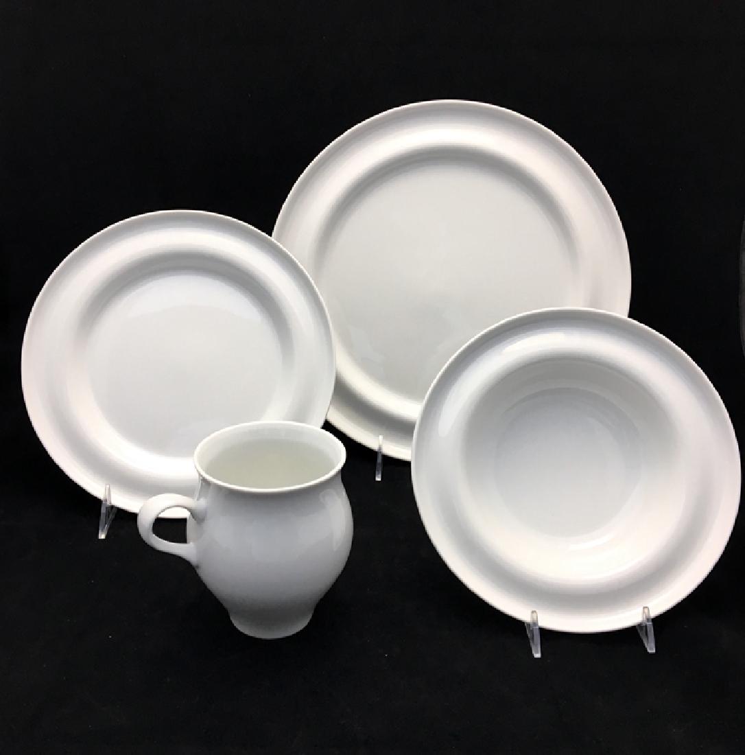 Zeisel Nambe Eden 4-Piece Place Setting: Eva Zeisel, Four Piece Plate Setting from the Eden Line, Nambé, design 4430, designed 2008, no longer in production. High-fired porcelain. Manufactured in Thailand.1620-304 On Zeisel’s collaboratio