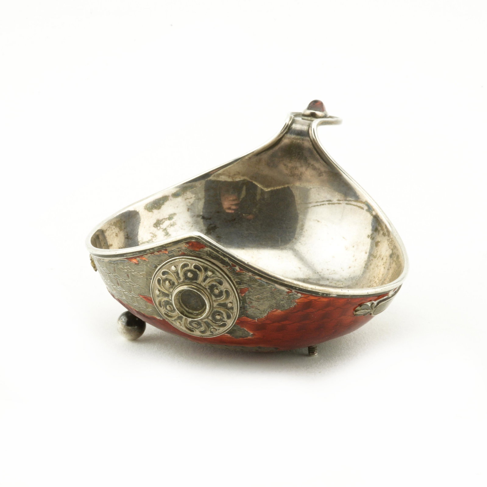 Antique Faberge enamel Kovsh: A Faberge red enamel Kovsh, workmaster August Hollming, St Petersburg circa 1896. Scratch inventory 6384. Condition: Very poor. Please see images for details. Size: 3 1/2" length