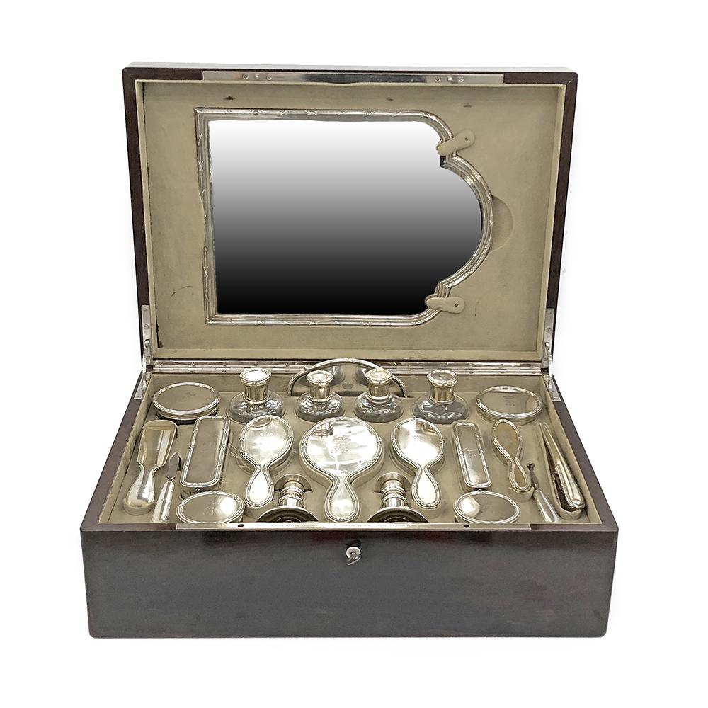 Grand Duchess Elena Vladimirovna silver dressing set (1 of 9)