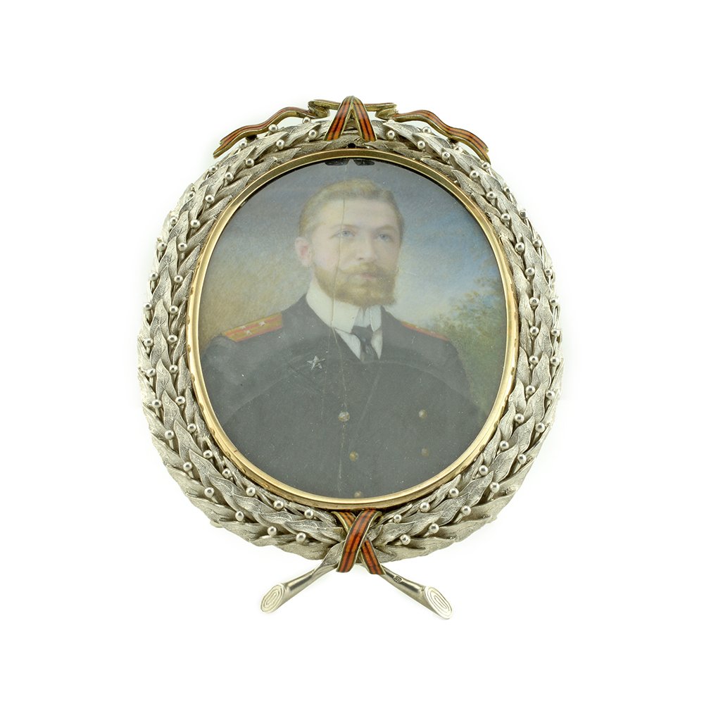 A Russian Silver Photograph Frame with Portrait Miniature of Col. Matvey Evgrafovich Khrapovitsky (1 of 8)