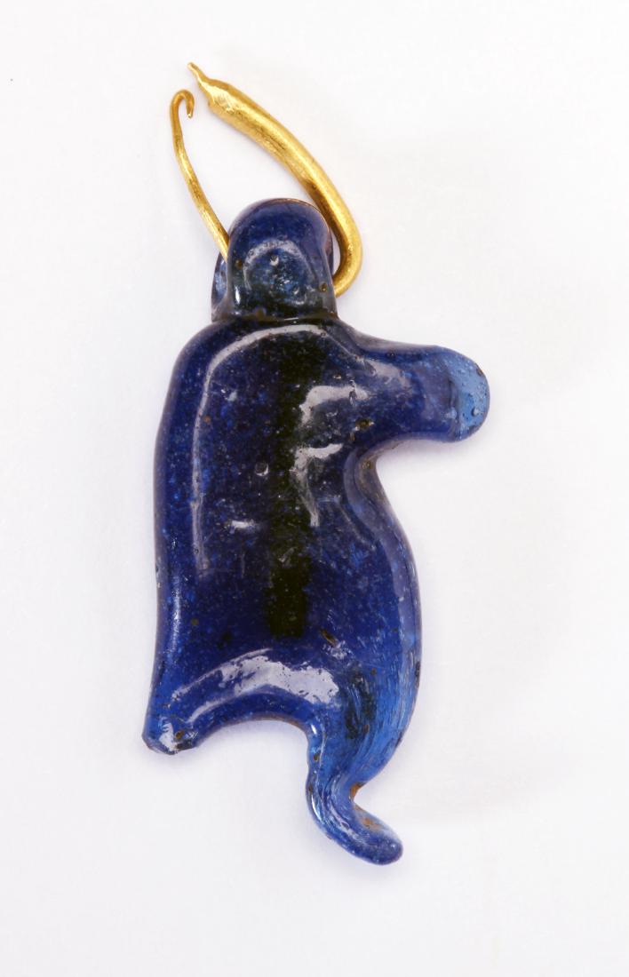 An Egyptian Glass Taweret Amulet (1 of 2)