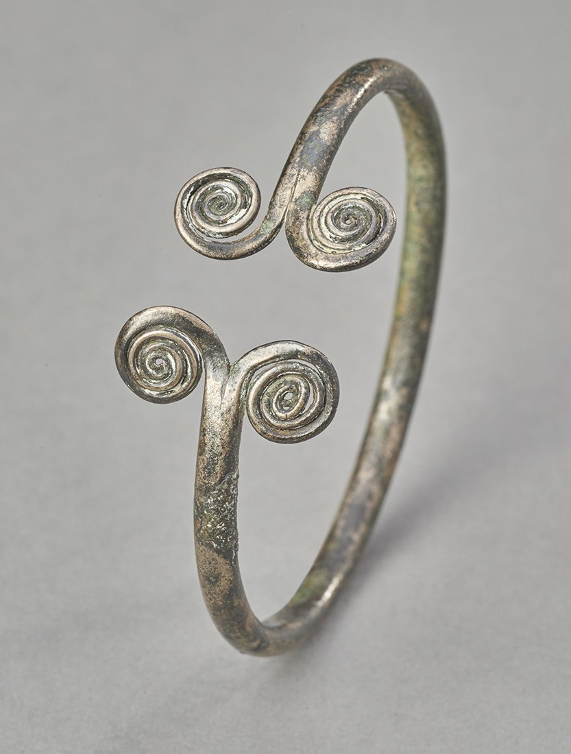 Rare Dong Son Silver Bracelet (1 of 2)