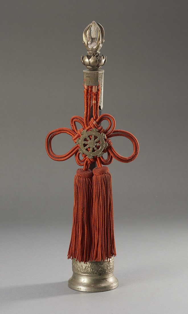 Large Japanese Buddhist bell (1 of 2)