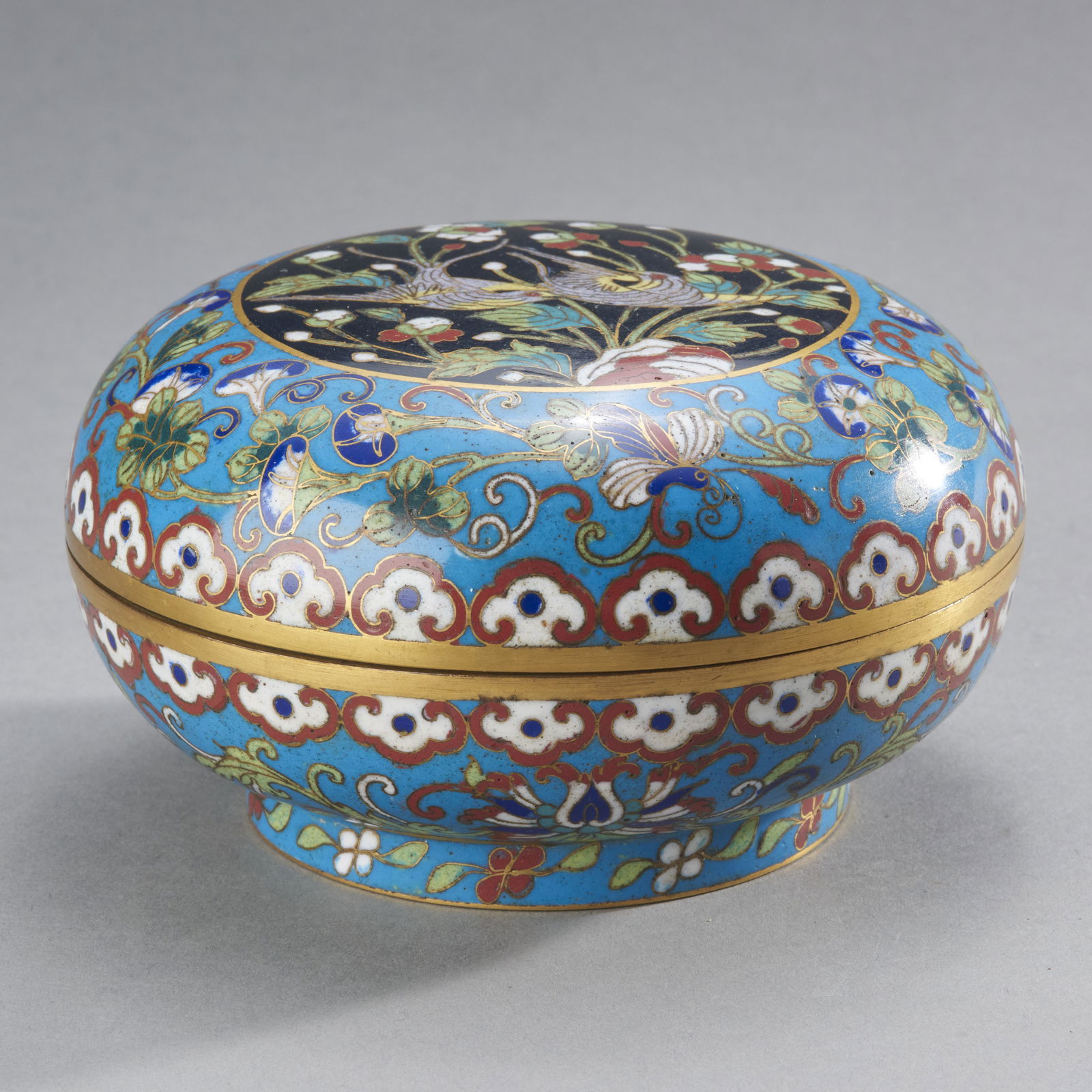 Chinese Gilt Cloisonne Round Box (1 of 3)