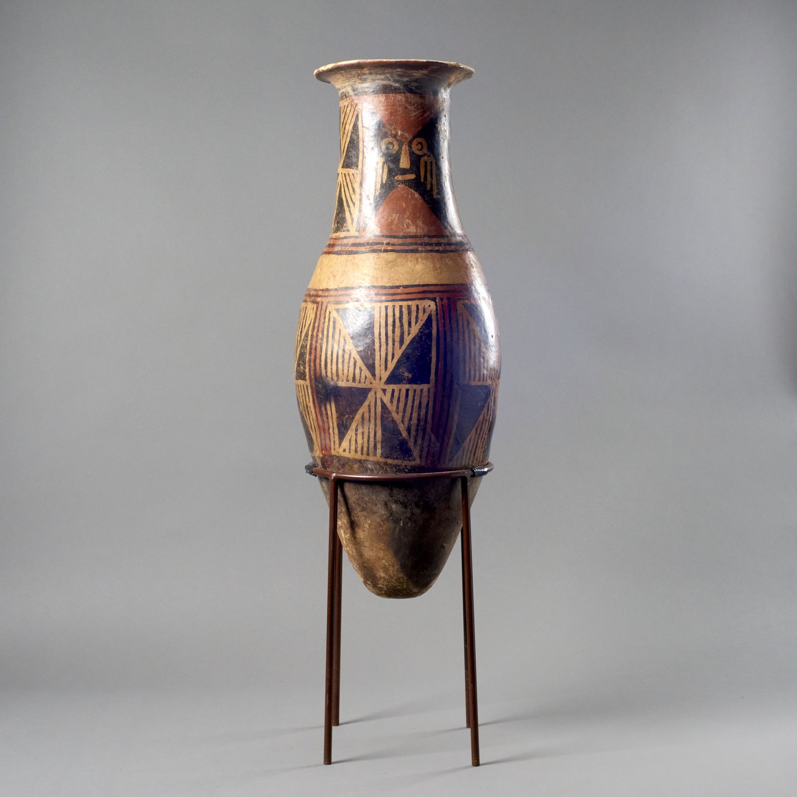 Large Narino Painted Amphora (1 of 8)