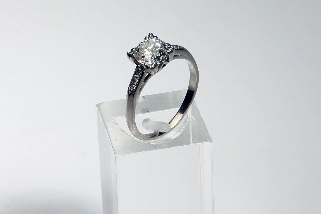 1 Ct Round Brilliant Cut Diamond 14K White Gold Ring (1 of 2)