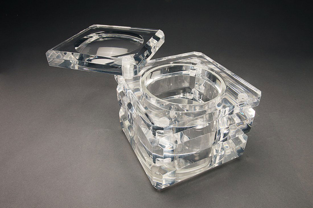 Large Italian Square Mid Century Lucite Ice Bucket (1 of 2)