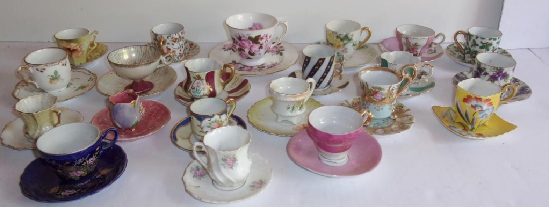 21 assorted vintage  cups & saucers (1 of 9)