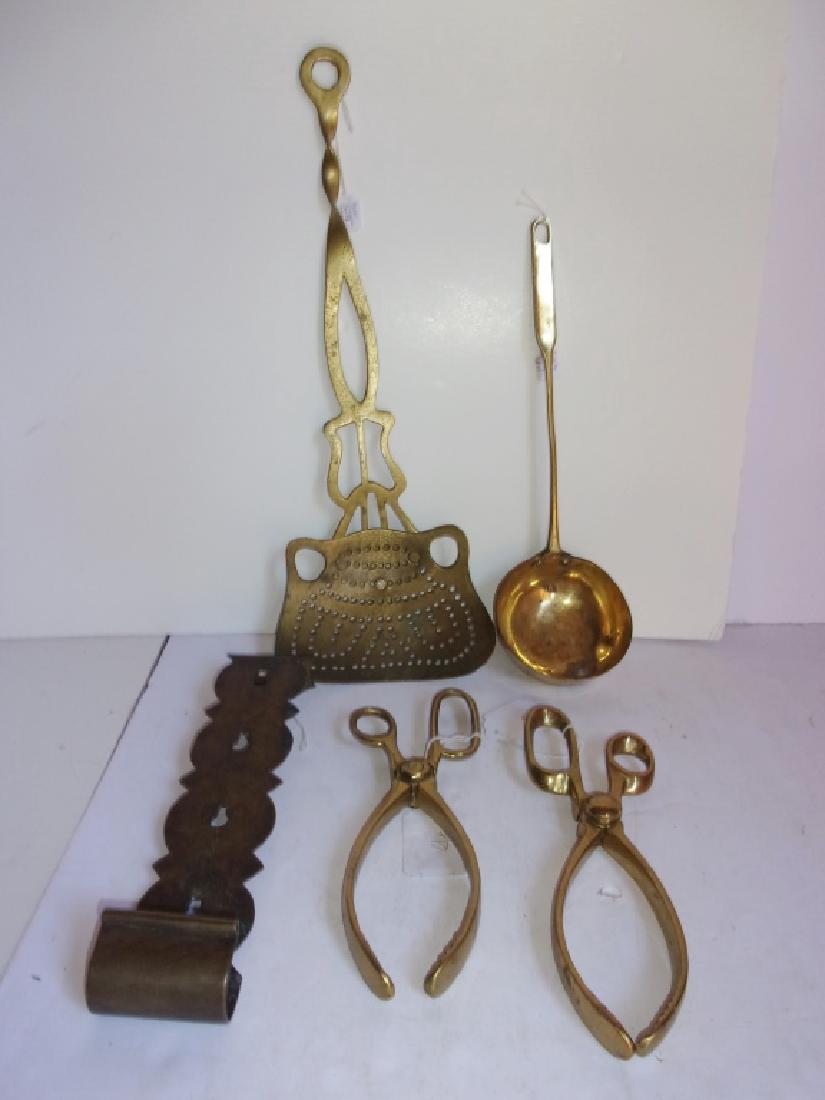 5 antique 19th century  assorted brass lot (1 of 3)