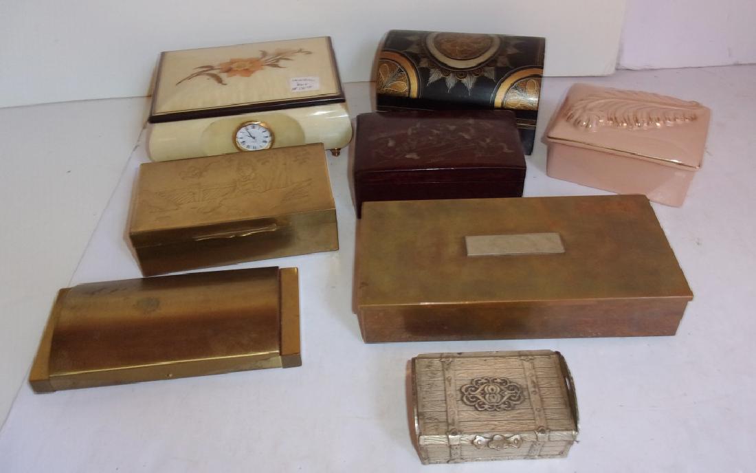 8 vintage boxes/jewelry boxes (1 of 6)