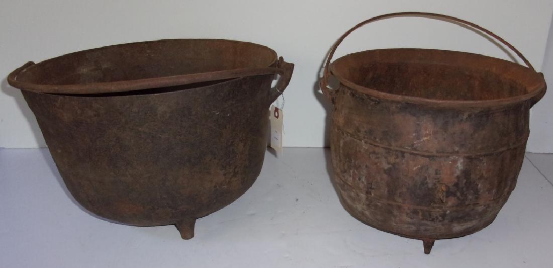 2 c.1870 antique cast iron pots (1 of 3)