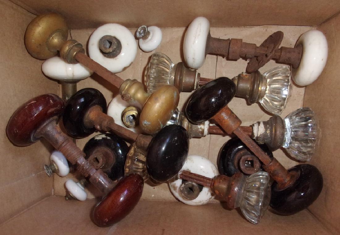antique/vintage doorknobs (1 of 6)