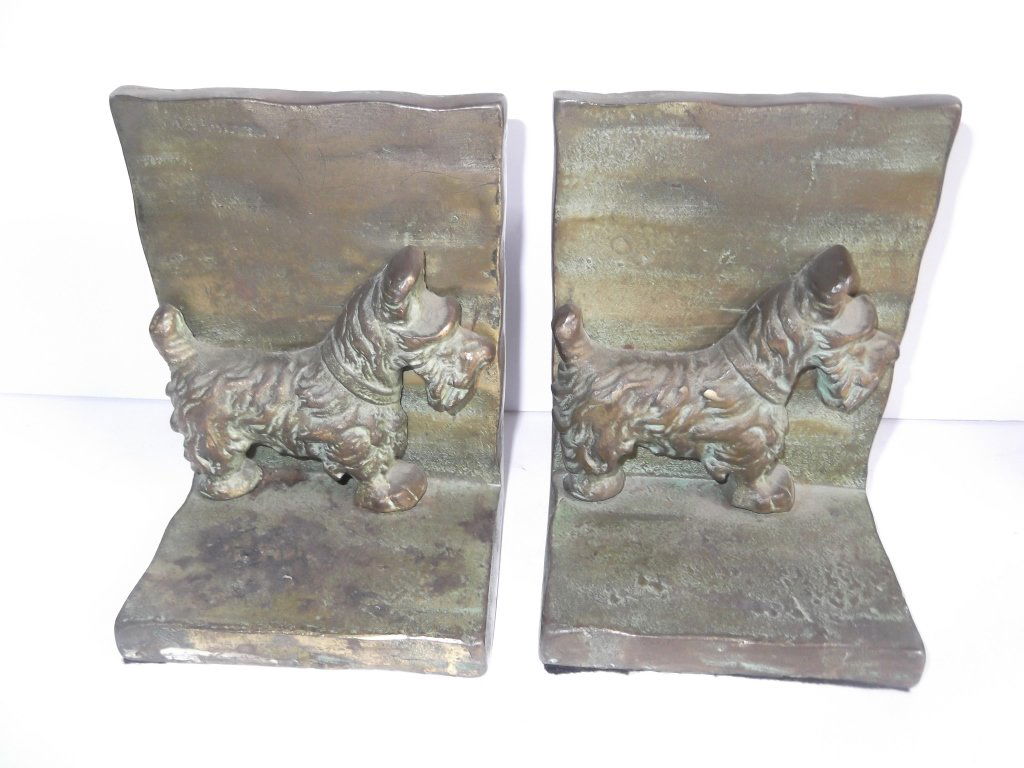 Scottish Terrier bookends (1 of 3)