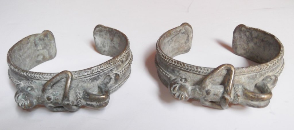 2 metal figural bracelets (1 of 6)