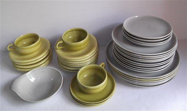 Russel Wright plates; cups; saucers (1 of 9)