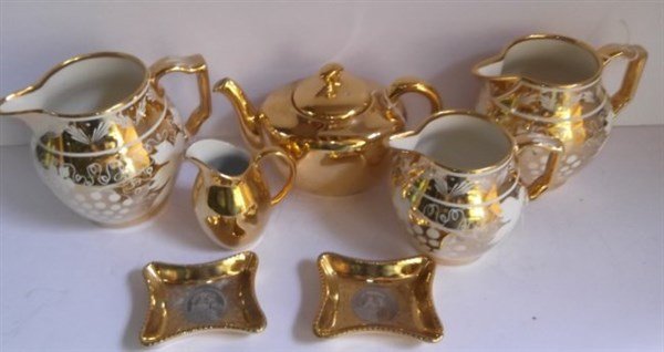 7 piece gilded lot (1 of 7)