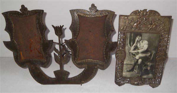 2 19th/20th c. picture frames (1 of 7)