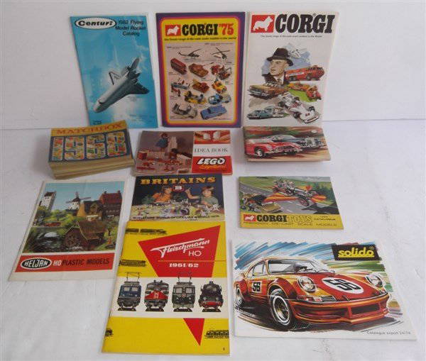 34 Toy Price Guide Catalogs/brochures