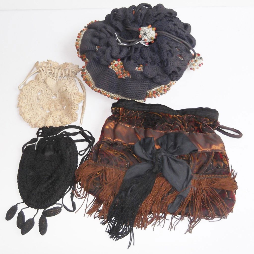 4 piece Vintage purse/handbag lot (1 of 10)