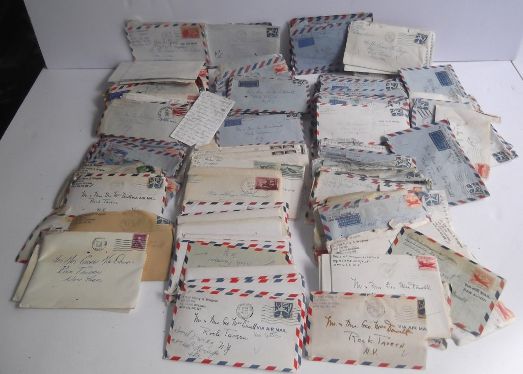 Collection of 1950's 100 letters & envelopes: Collection of 1950's 100 letters & envelopes mostly from a Lt. Col. Wagner to Mr & Mrs MacDowell. Some envelopes have no letters.