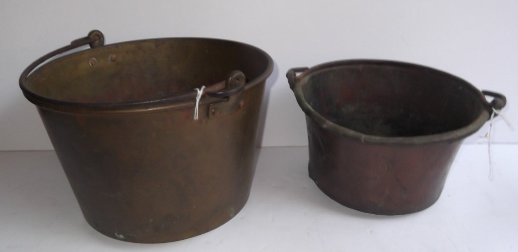 2 antique copper hand wrought pots (1 of 7)
