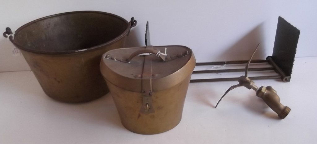 4 piece brass/metal lot (1 of 9)