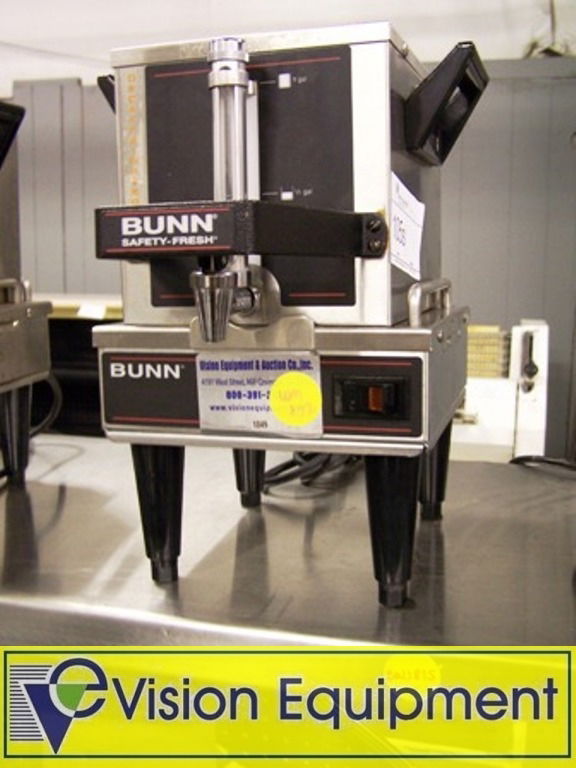 Used Commercial Bunn Coffee Warmer Dispenser 115V: This would be a great item to stage hot coffee for easy access for your servers and your customers. It includes a 115v warmer and a dispenser that fits under many models Bunn Coffee makers in place of