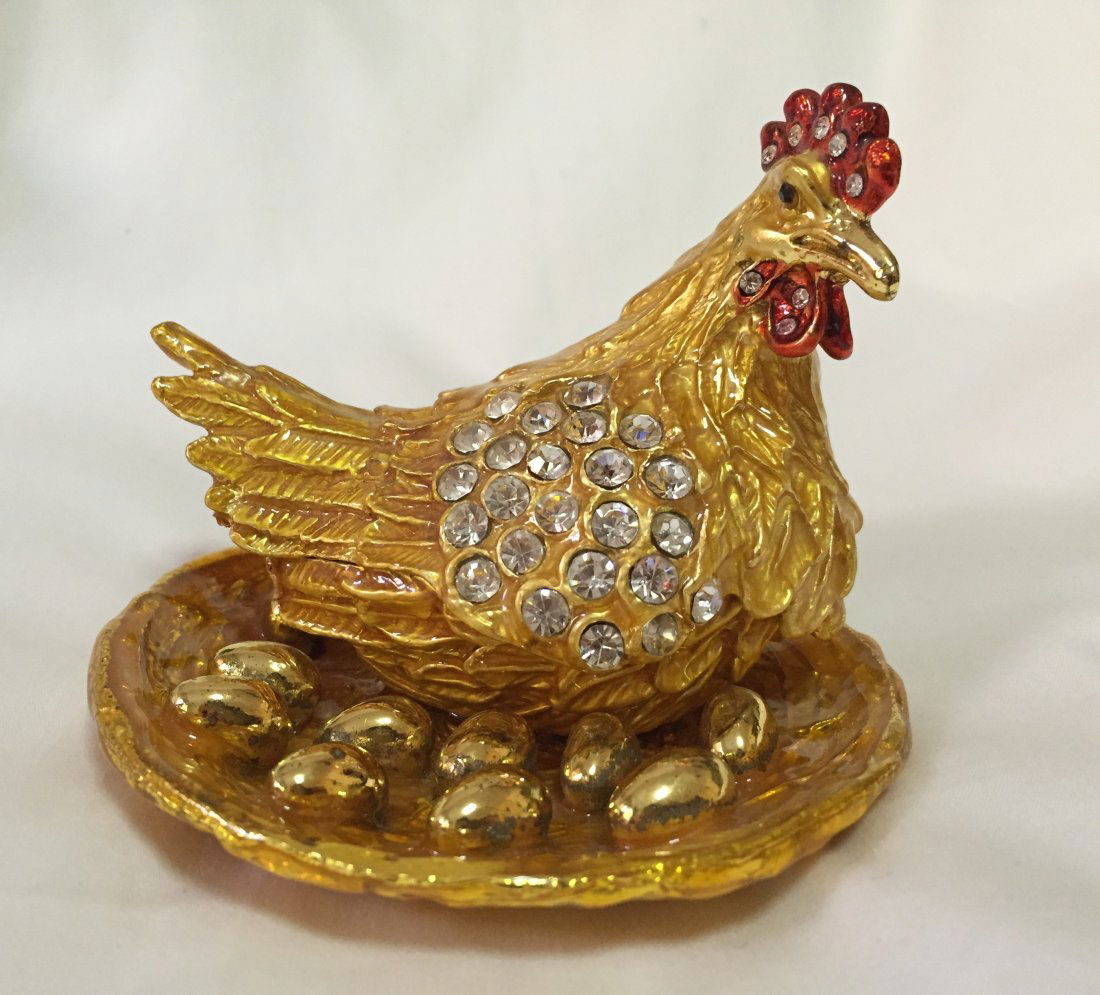 Decorative Metalic Chicken with Golden Eggs (1 of 7)