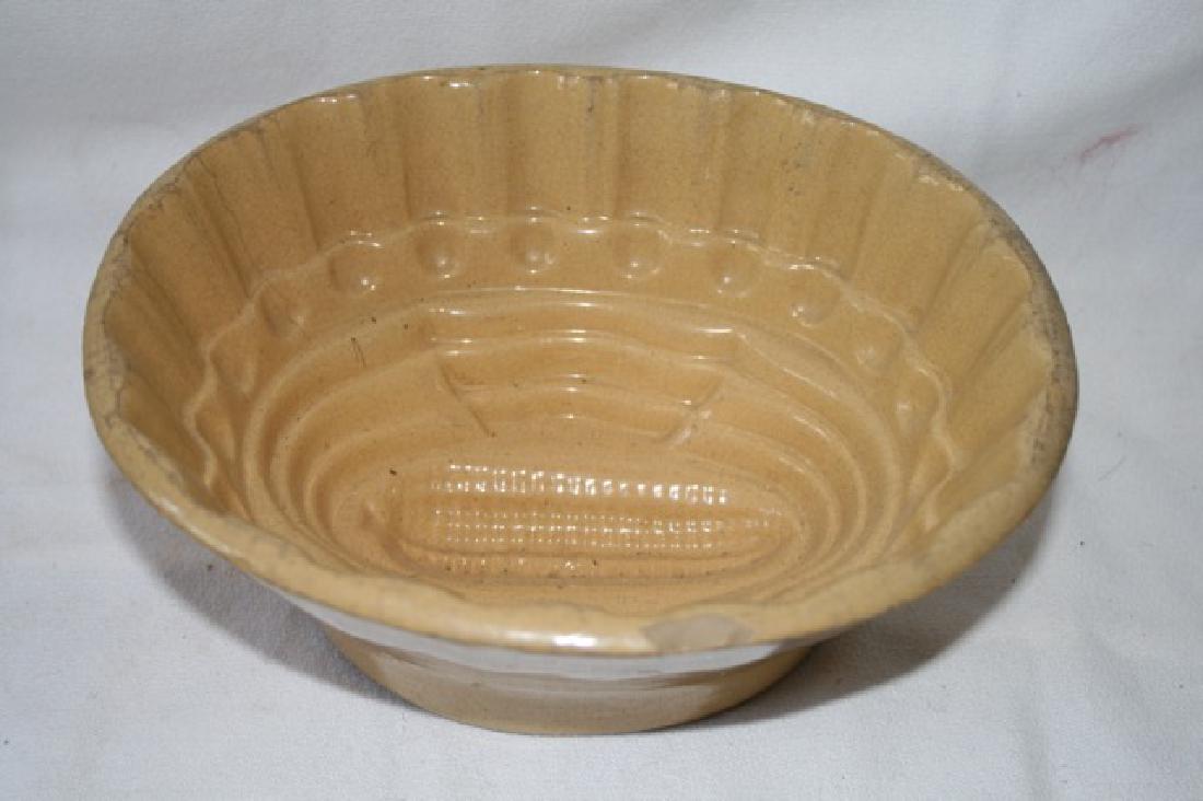 Yellow Ware Mold Ear of Corn Center (1 of 4)