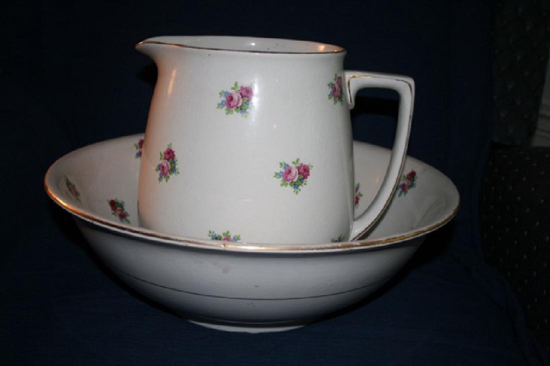 English Pitcher and Washbowl Set (1 of 2)