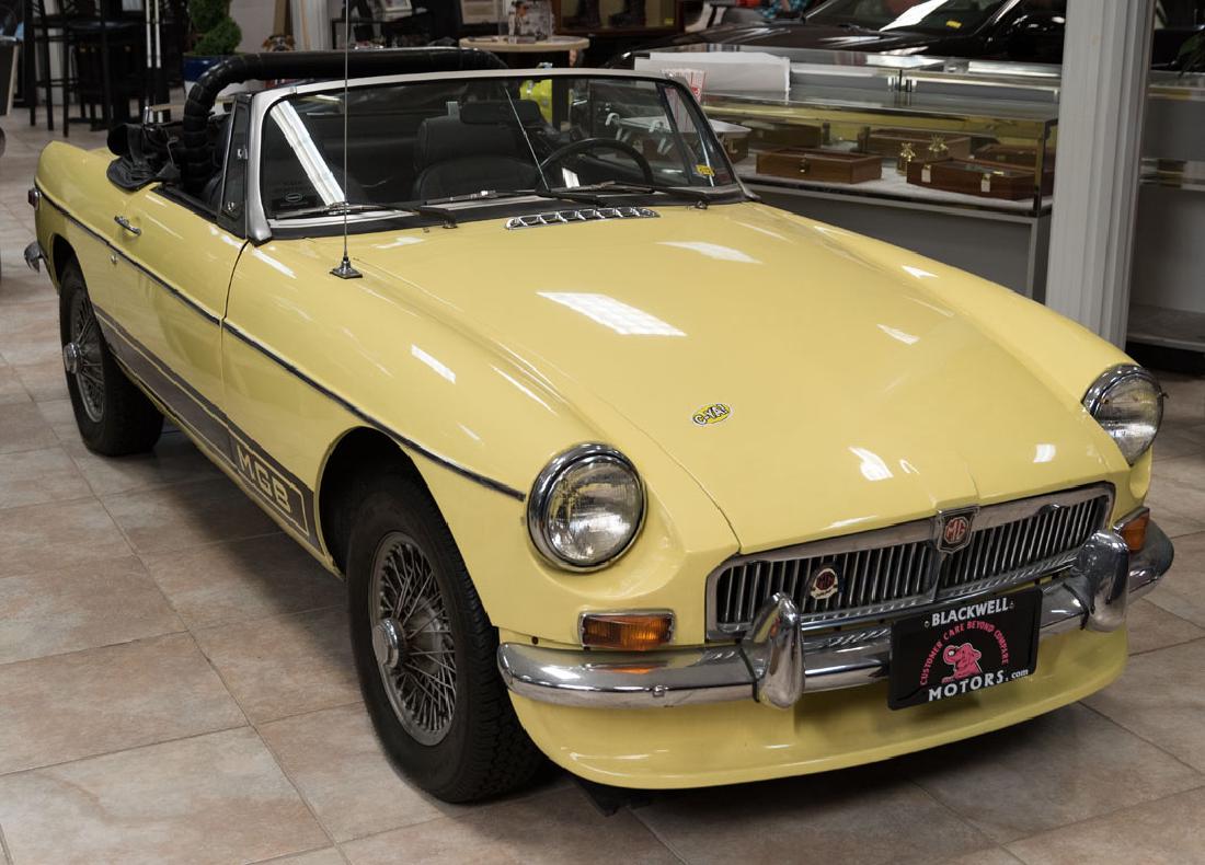 1977 MGB (1 of 5)