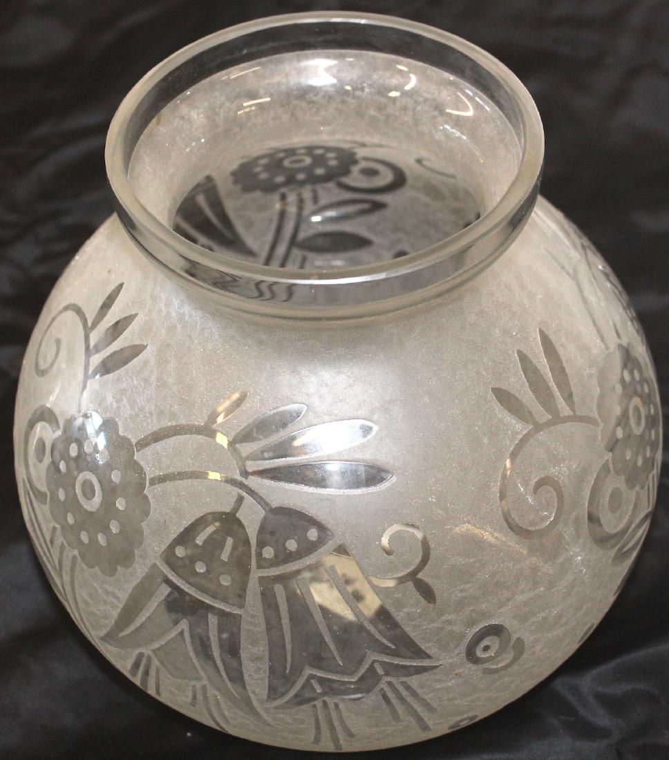 Art Deco High Design Frosted Bulbous Vase: 8"H. 8"D at the bulbous area.