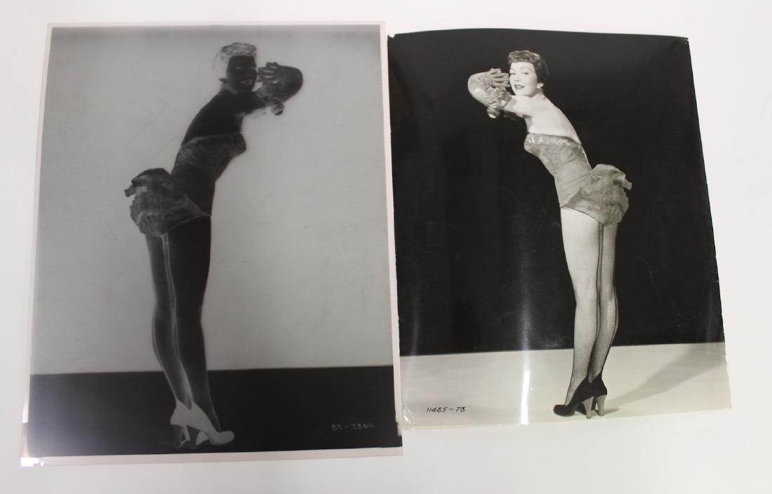 Jane Wyman Pin-Up Photograph. . (1 of 2)