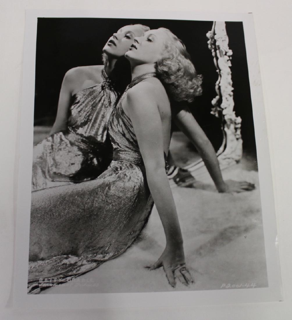 Hollywood Glamour Photogaphs (7): Ginger Rogers (3); Betty Grable; Jane Russell; Harlow (2). Seven in the lot. 8 x 10
