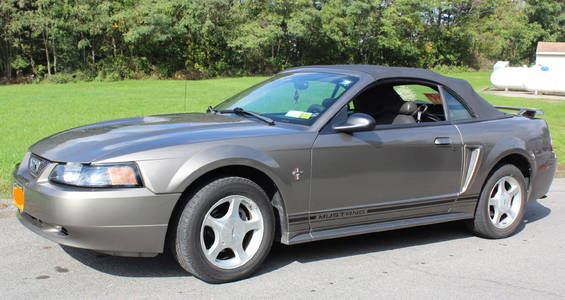 2001 Mustang Convertible. Leather Interior