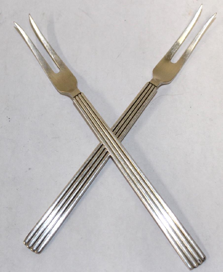 Georg Jensen Hors D-Oeuvres Forks (2): Vintage George Jensen. 1.62 troy ounces. Two forks in the lot.