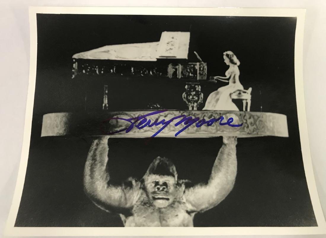 Terry Moore Autograph on Mighty Joe Young Photo (1 of 2)