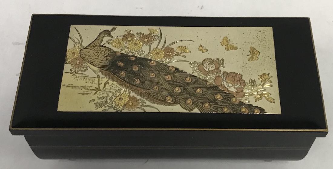 Oriental Lacquered Lift Top Music Box (1 of 6)