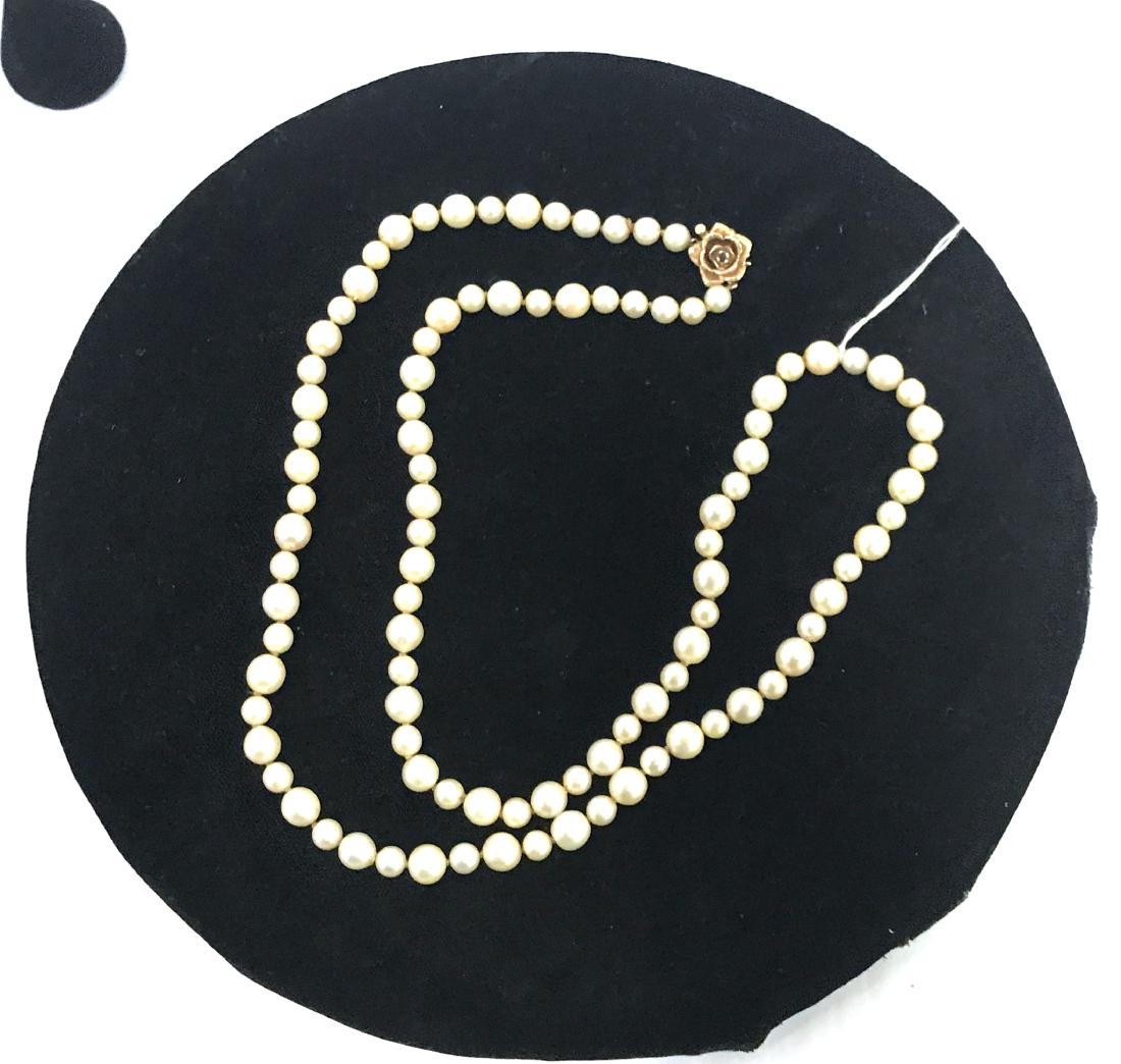 Cultured Pearl Necklace. 14K Gold Sapphire Clasp (1 of 3)