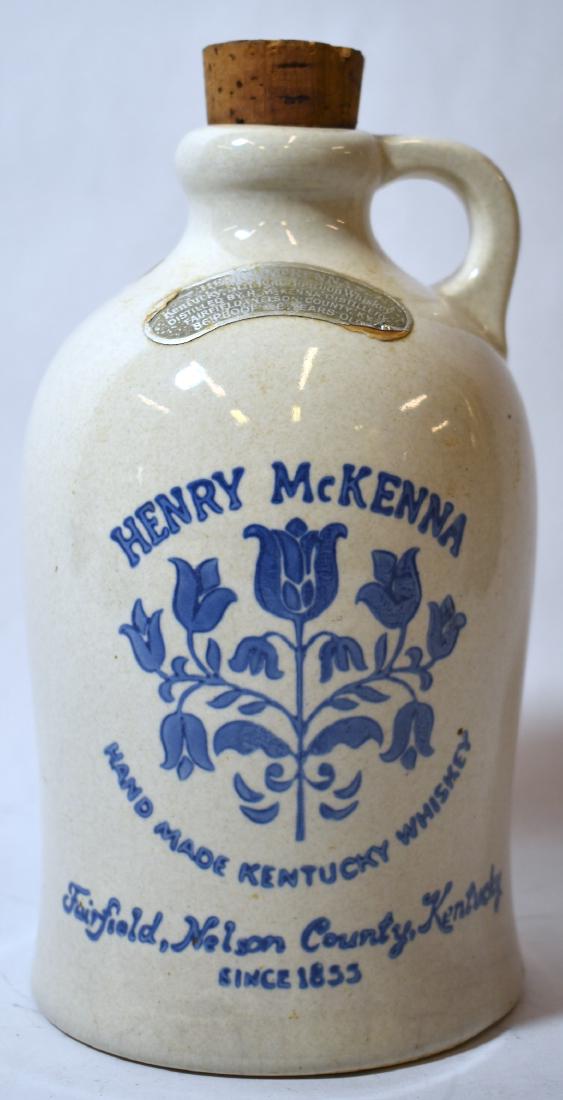 Henry McKenna Kentucky Whisky Stoneware Jug (1 of 4)