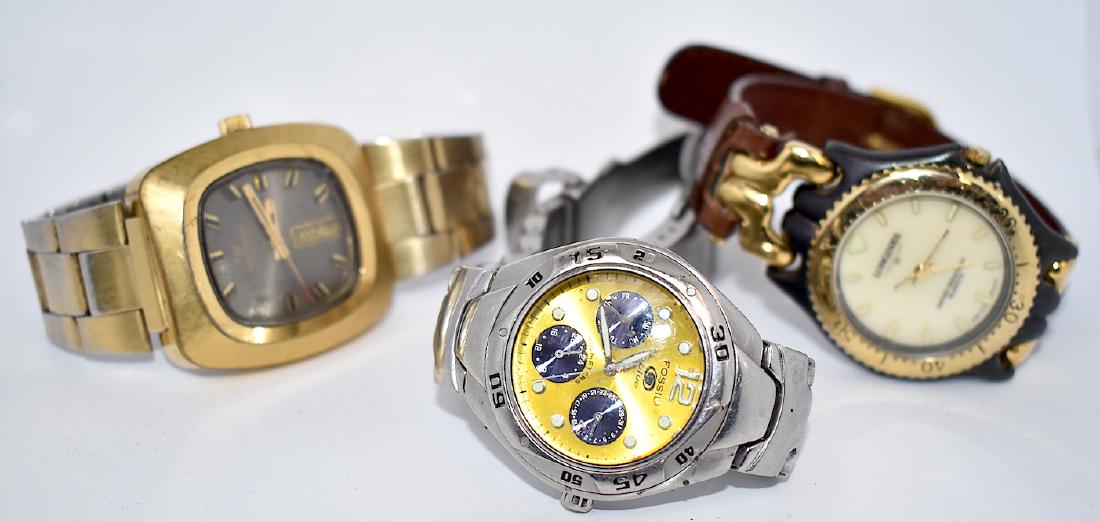 Wristwatch Lot. Longines , Waltham, Fossil (3): Longines is water resistant Quartz, Swiss Made; Waltham is a calendar, day and date, time watch, automatic with stainless steel case and Fossil is water resistant stainless steel case. Three watches i