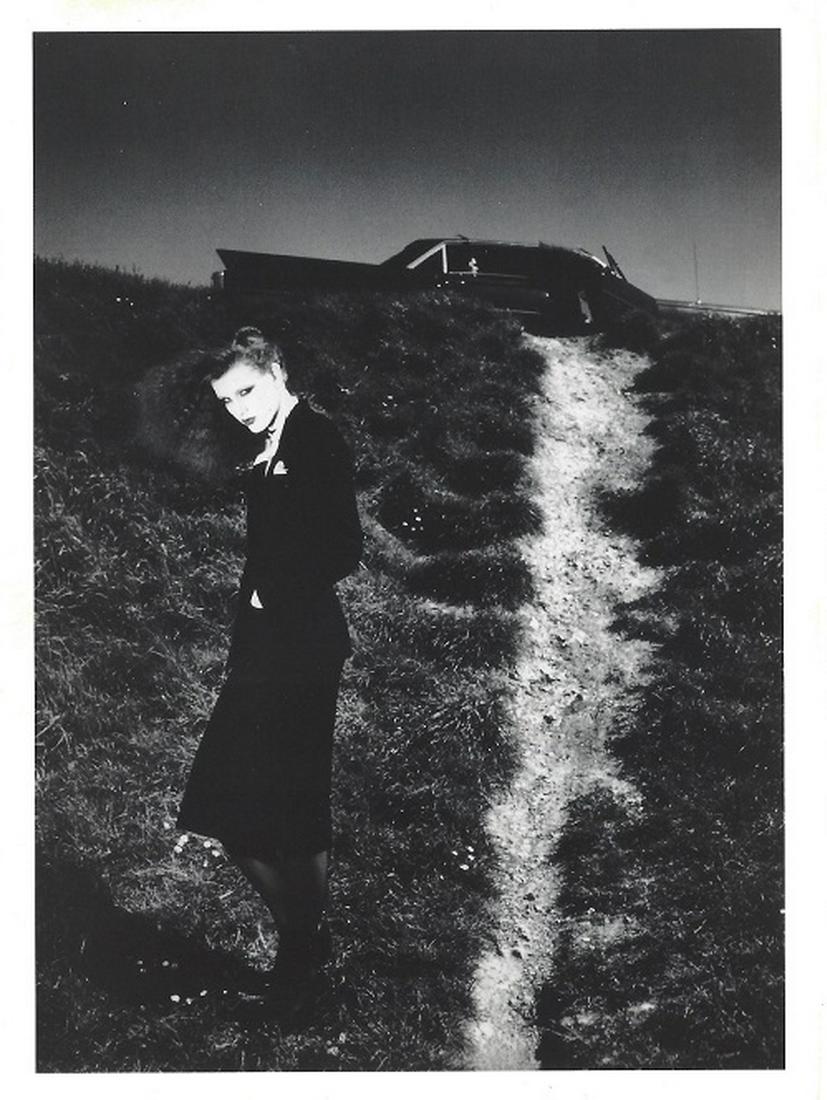 Guy Bourdin Original Fashion Press Photo: Guy Bourdin, 7" x 5" fashion photo. It comes with details by the photographer for publicity. The photo is printed on double weight gloss paper and is in good condition. It has some aging on the edges