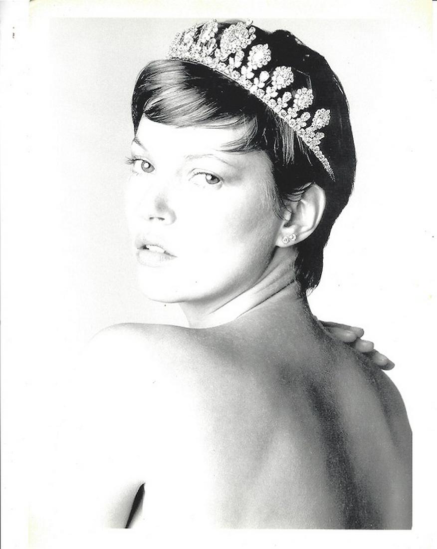 Kate Moss Original Bert Stern Press Photo: Kate Moss original Bert Stern 7" x 5" photograph with border. This photograph of Kate Moss was takenand printed in 2001. It comes stamped by the photographer with other details for publicity. The phot