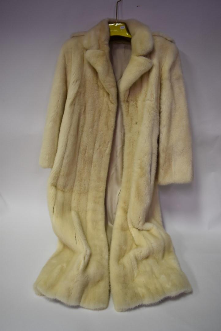 Vintage 3/4 Length Mink Coat: good shape