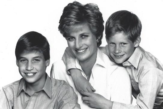 Princess Diana Signed Photo Card With Quote: HRH Diana, Princess of Wales featured with the love of her life, her boys. This card measures 6"x4"with a photograph of Princess Diana and her boys. Gifted to Irene a nun in India whom the Princess be
